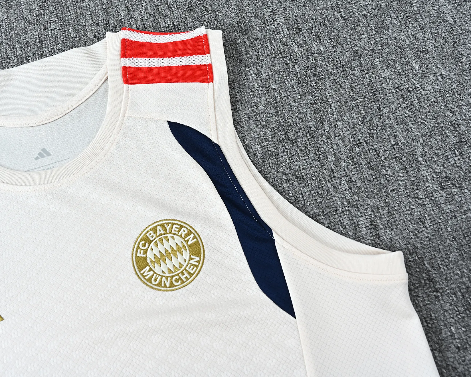 2026-27 Bayern Munich training vest jersey