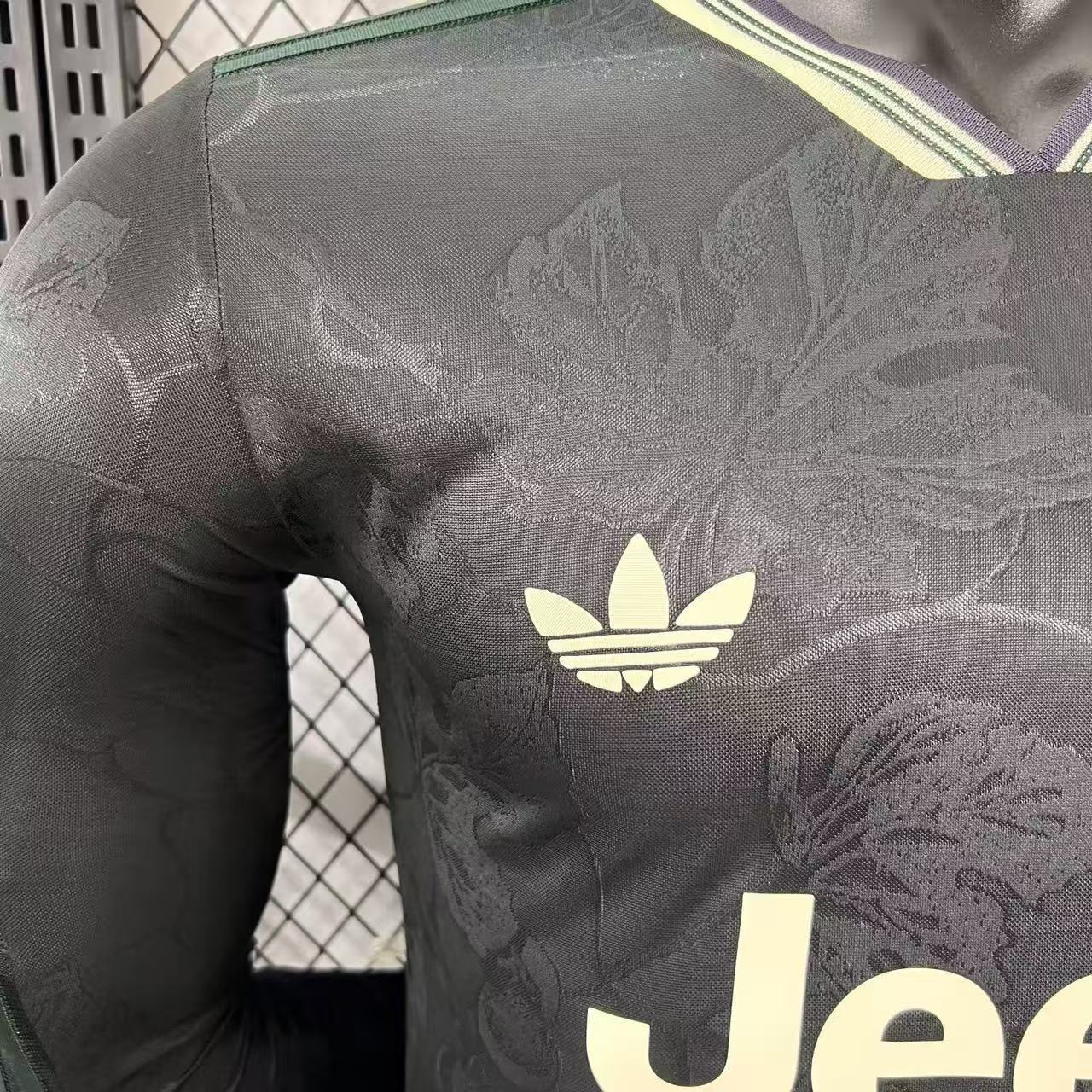 2025-26 Juventus Second Away Long-Sleeve Jersey - Player Version