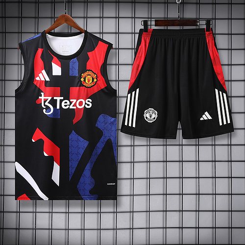 2025-26 Manchester United training vest jersey