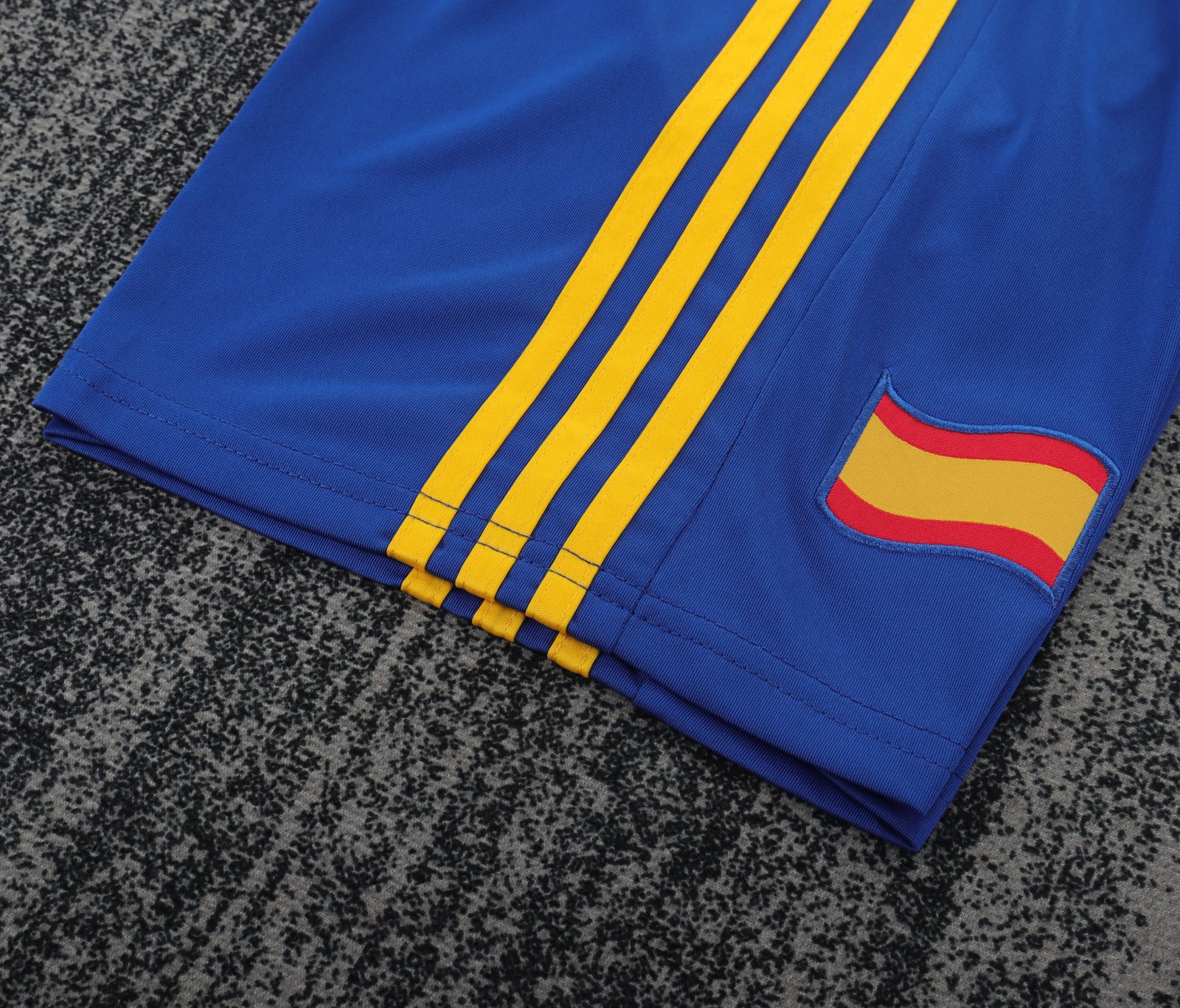 2010 Spain Home Retro Jersey – Kids