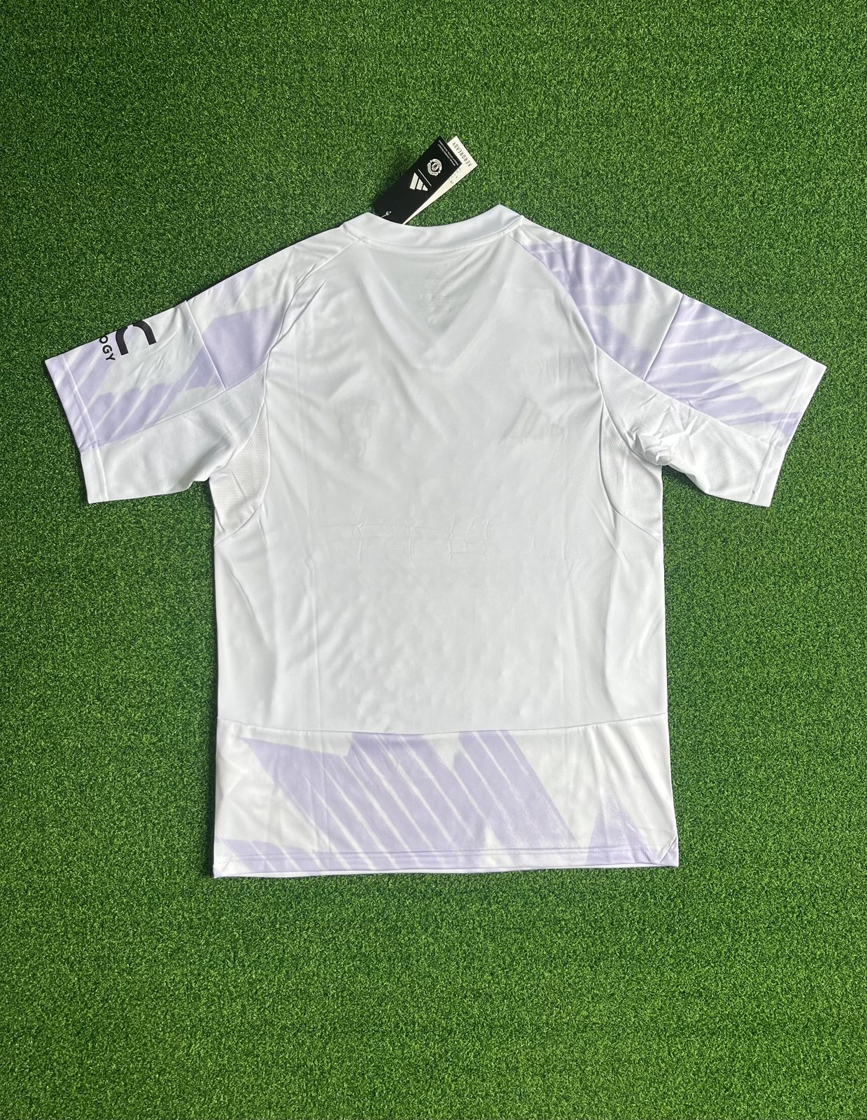 2025-26 Manchester United Away Shirt