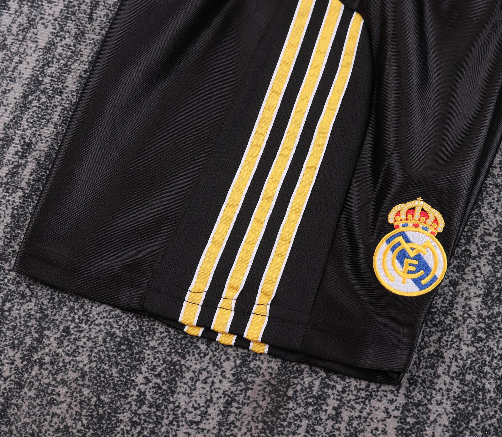 1999-01 Real Madrid Away Shirt – Kids'