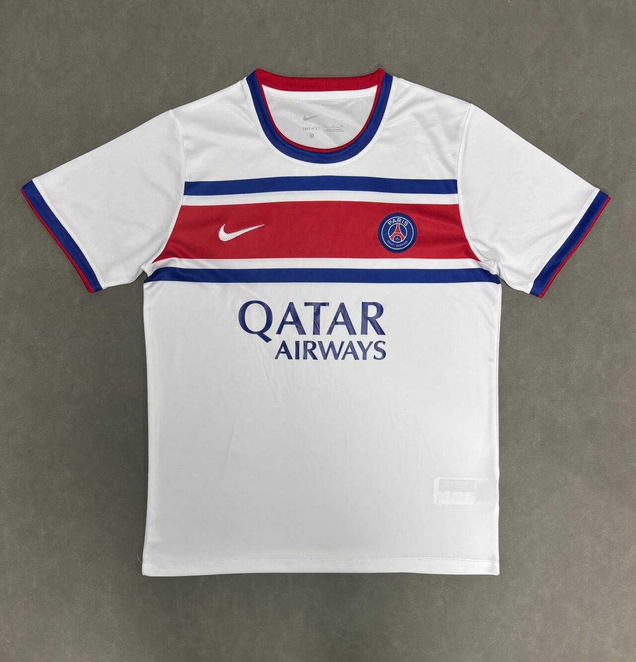 2026-27 Paris Saint-Germain Training Jersey – Fan Version
