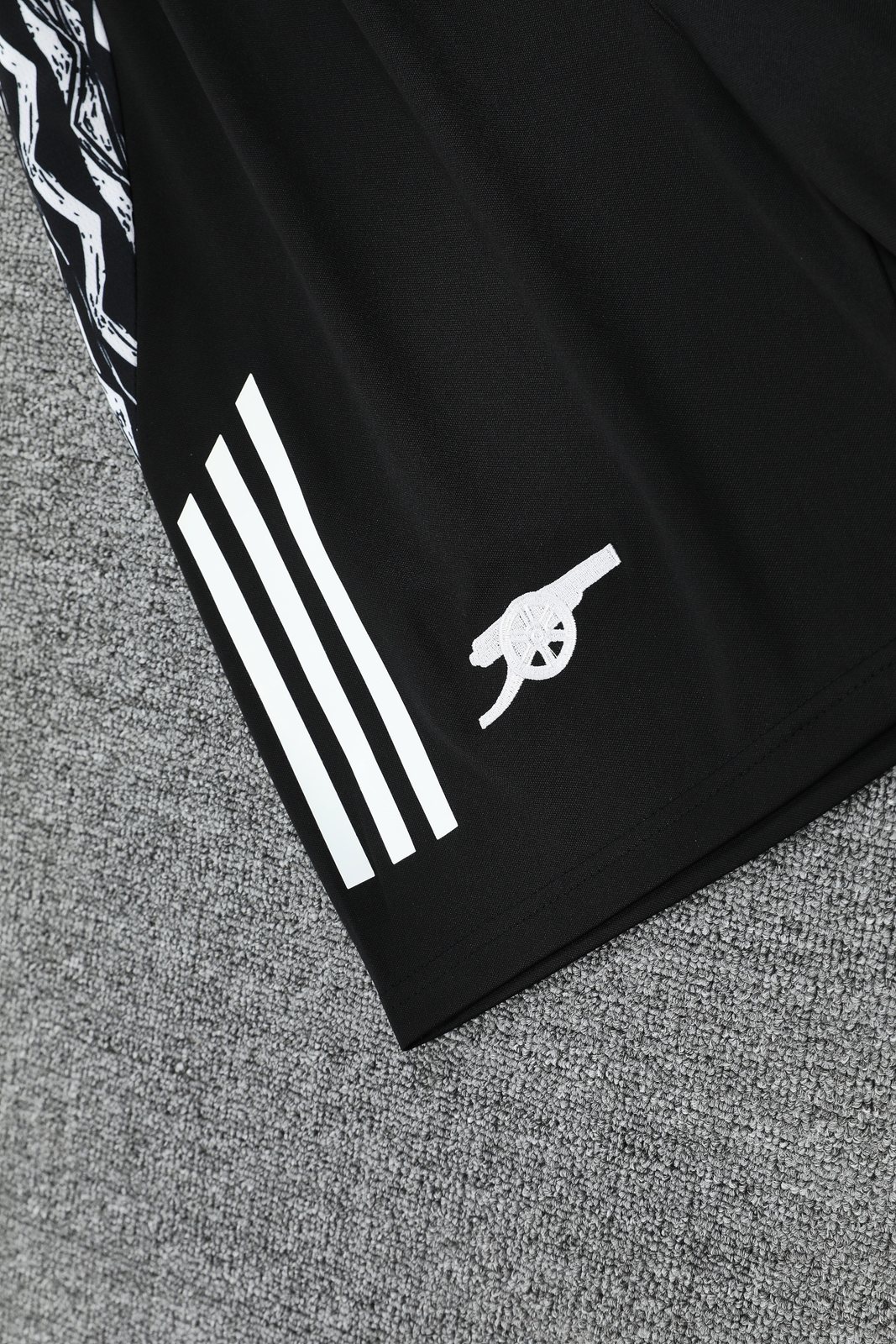 2025-26 Arsenal training vest jersey