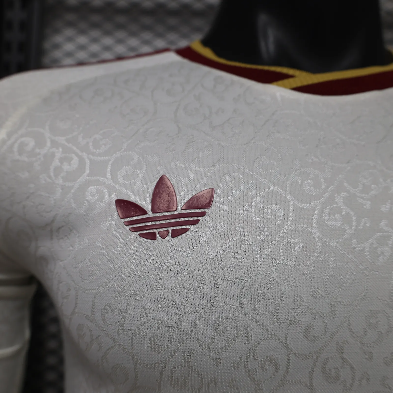 2026-27 Spain Away Long-Sleeve Jersey (Two Stars) – Player Version