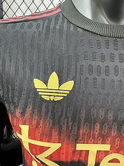 2025-26 Manchester United Training Shirt - Players