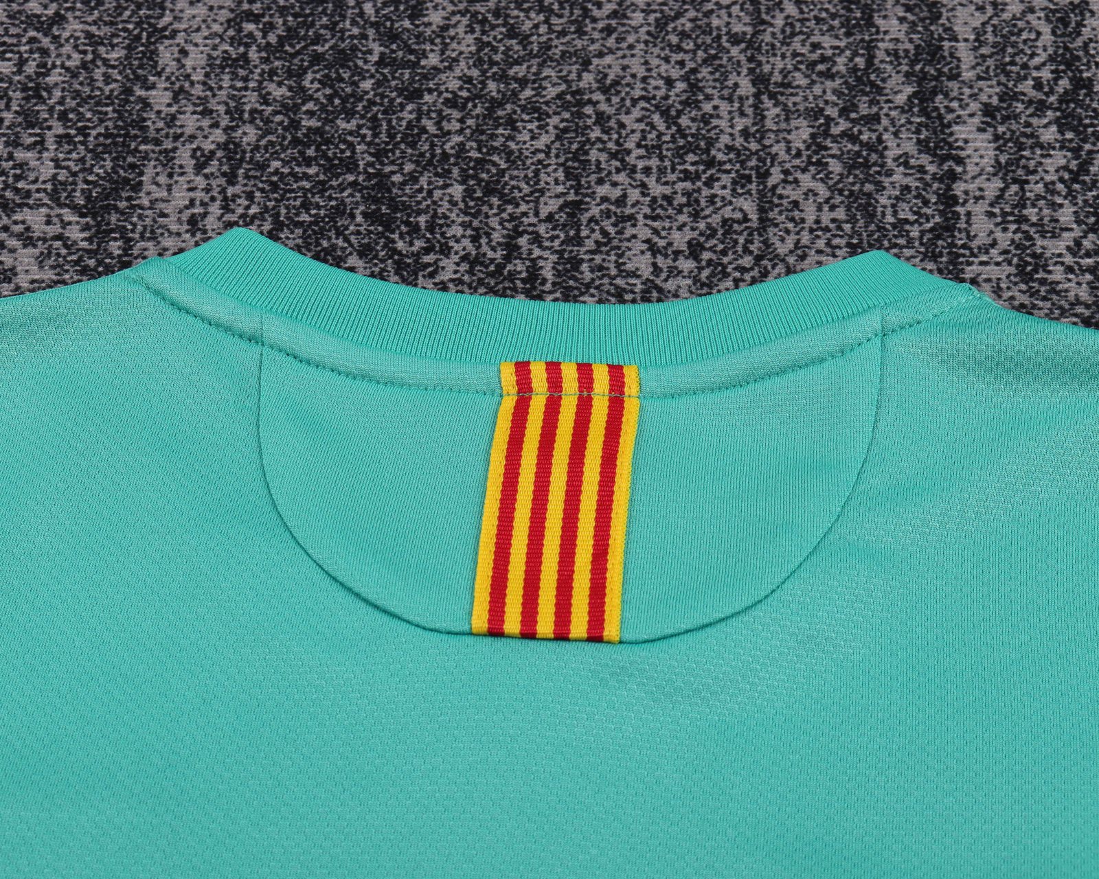 2010-11 Barcelona Away Retro Shirt - Kids Sizes