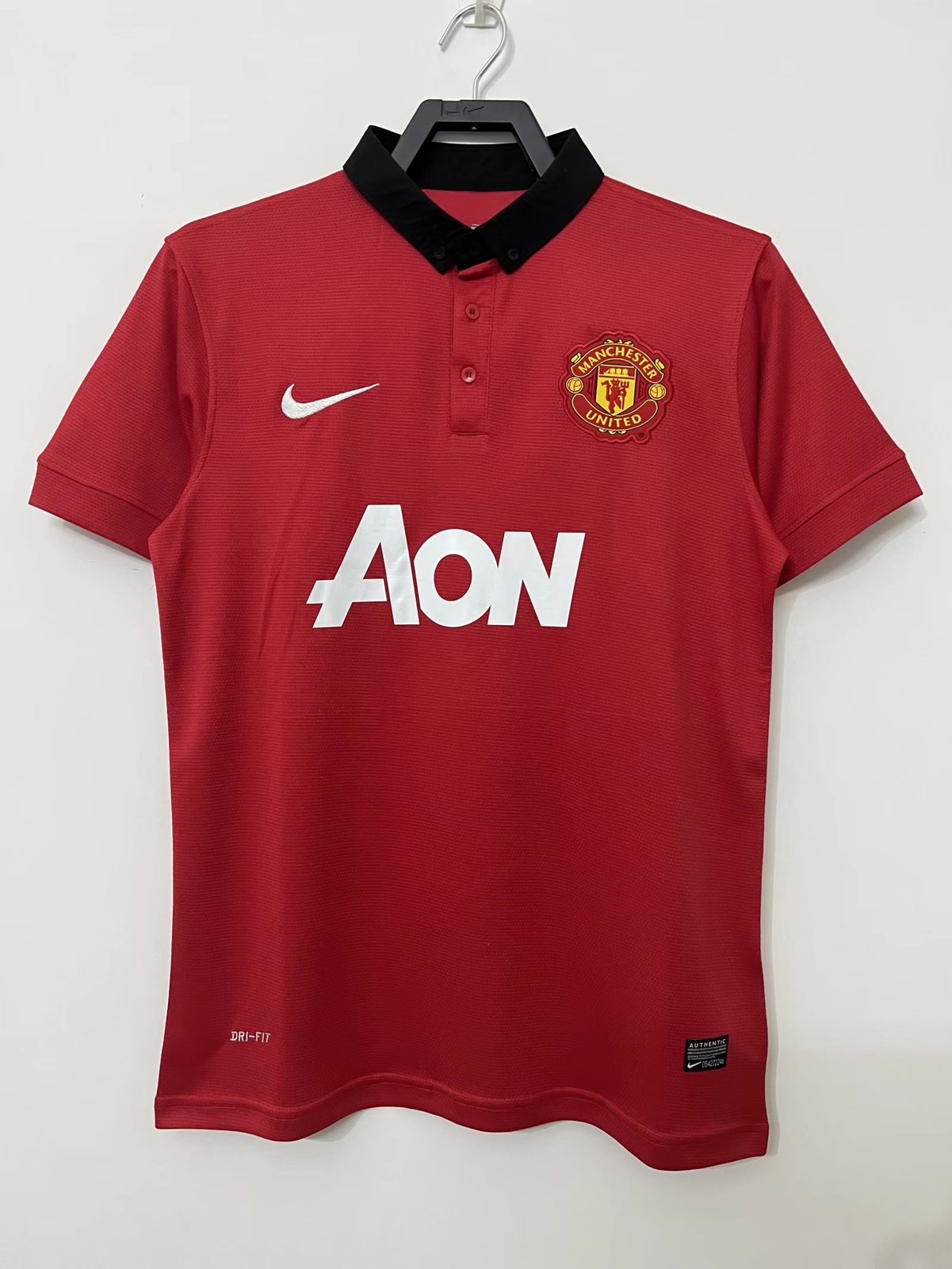 2013-14 Manchester United home retro jersey