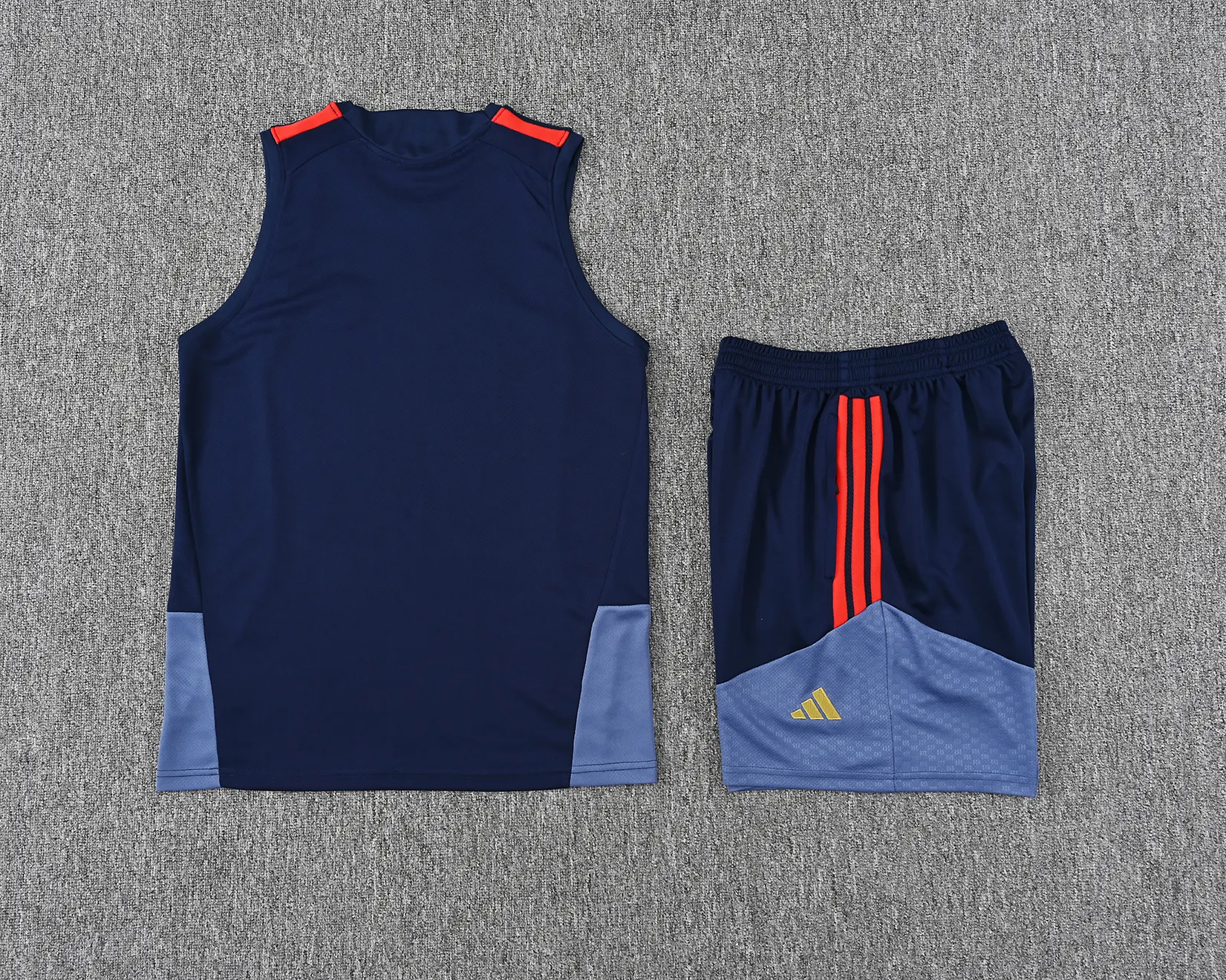 2026-27 Bayern Munich training vest jersey