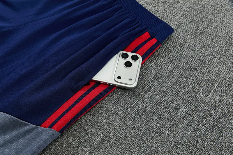 2026-27 Bayern Munich Beige Short-Sleeve Training Jersey
