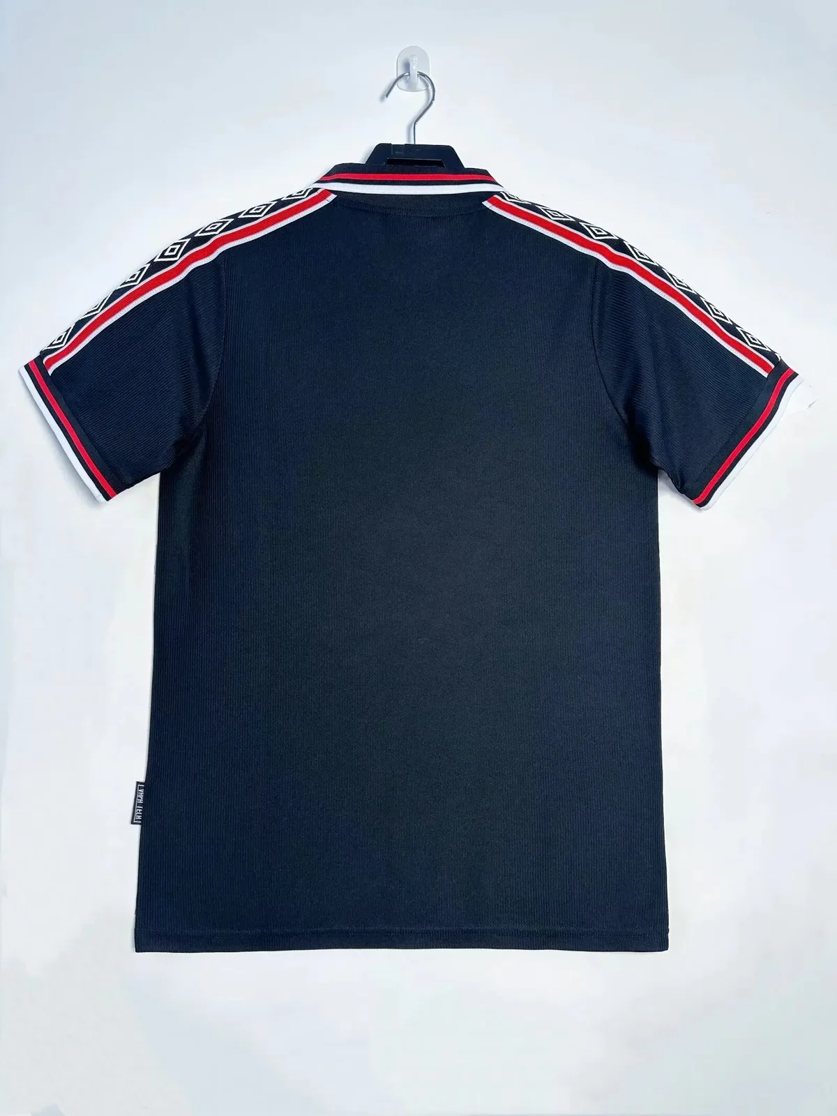 1998-99 Manchester United Black Retro Shirt