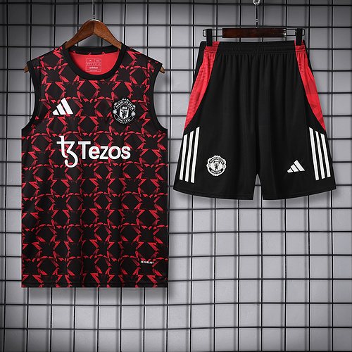 2025-26 Manchester United training vest jersey