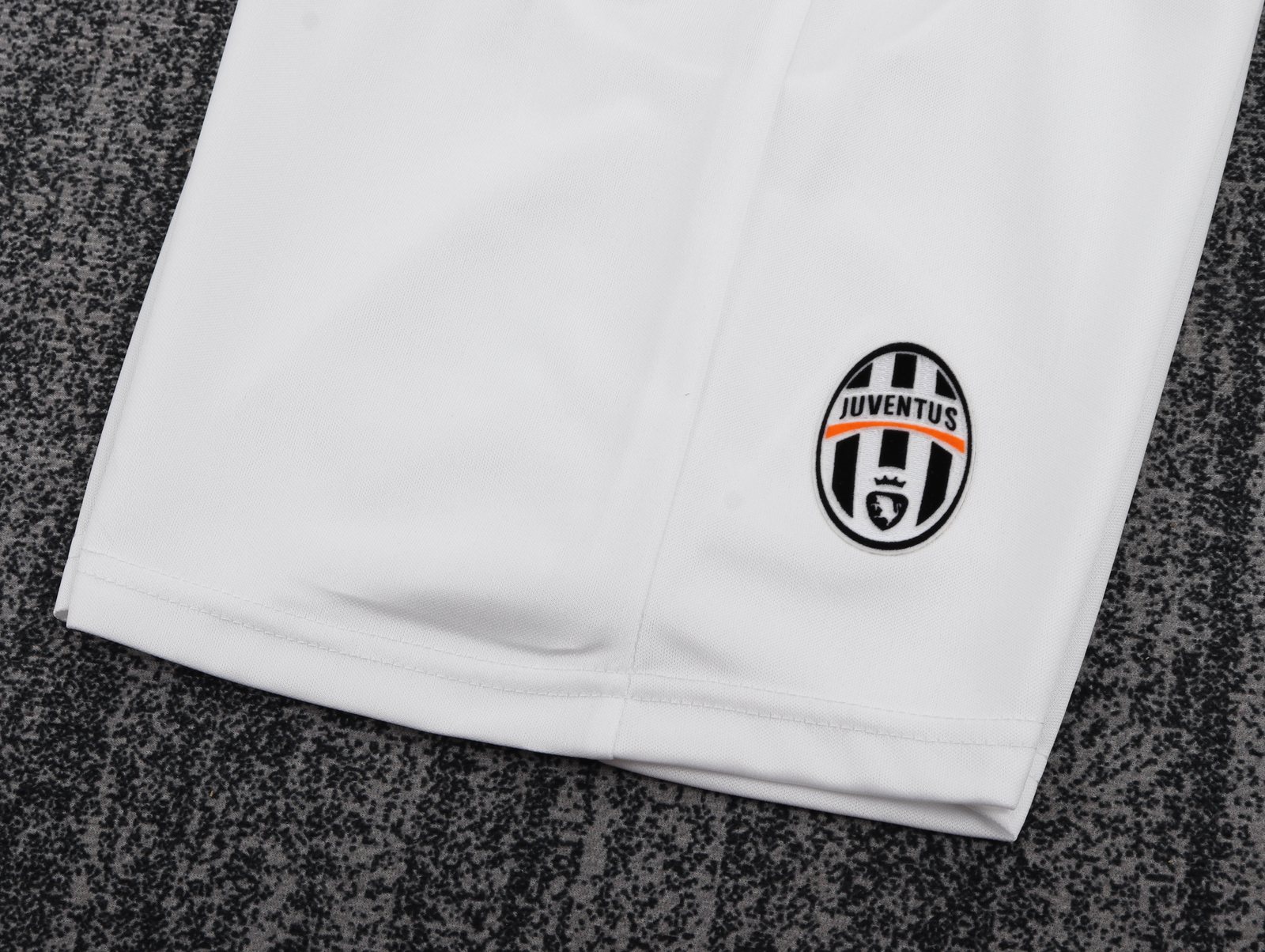 2004-05 Juventus Home Retro Jersey - Children's