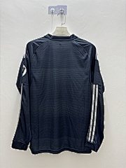 2025-26 Real Madrid away long-sleeved jersey.