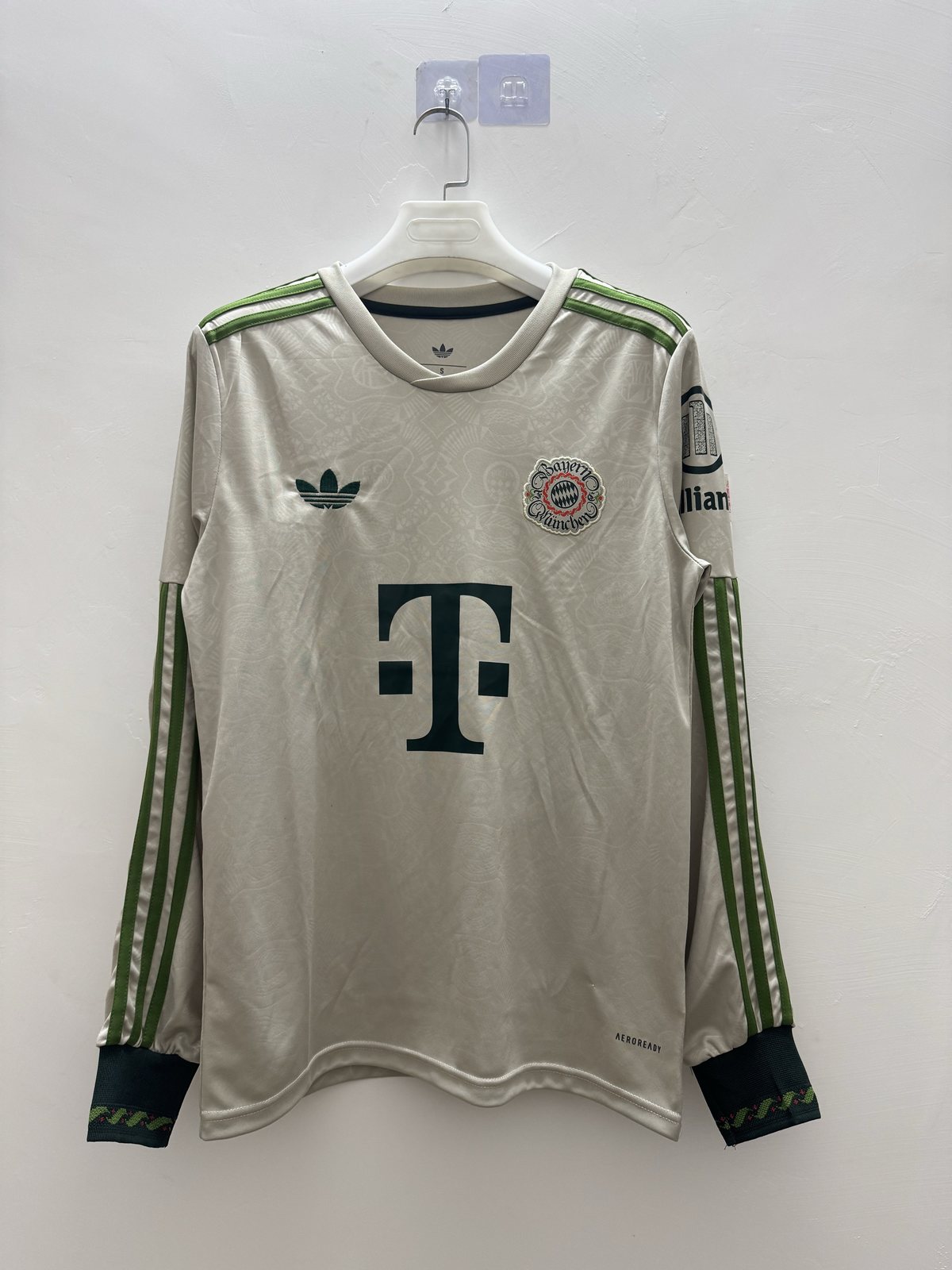 2025-26 Bayern Munich Oktoberfest Long-Sleeve Jersey - Fan Edition