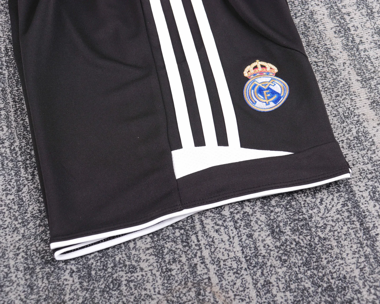 2006-07 Real Madrid Away Shirt - Kids Sizes