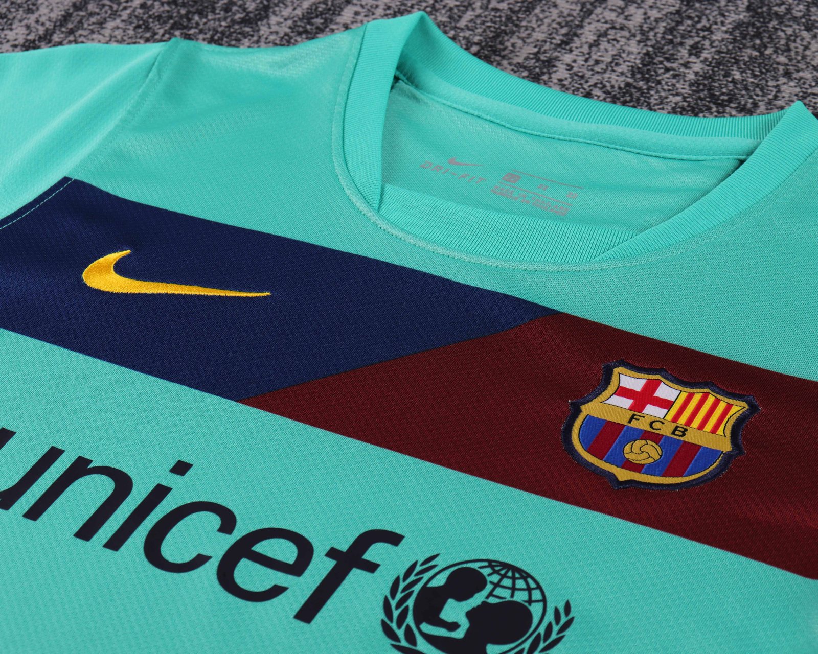 2010-11 Barcelona Away Retro Shirt - Kids Sizes