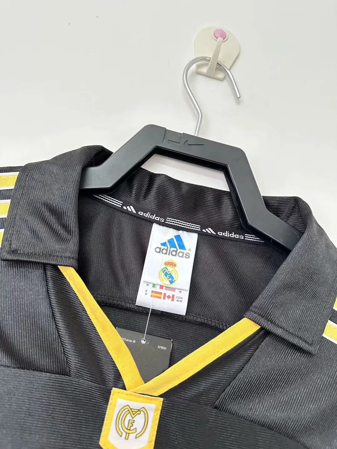 1999-01 Real Madrid Away Retro Jersey