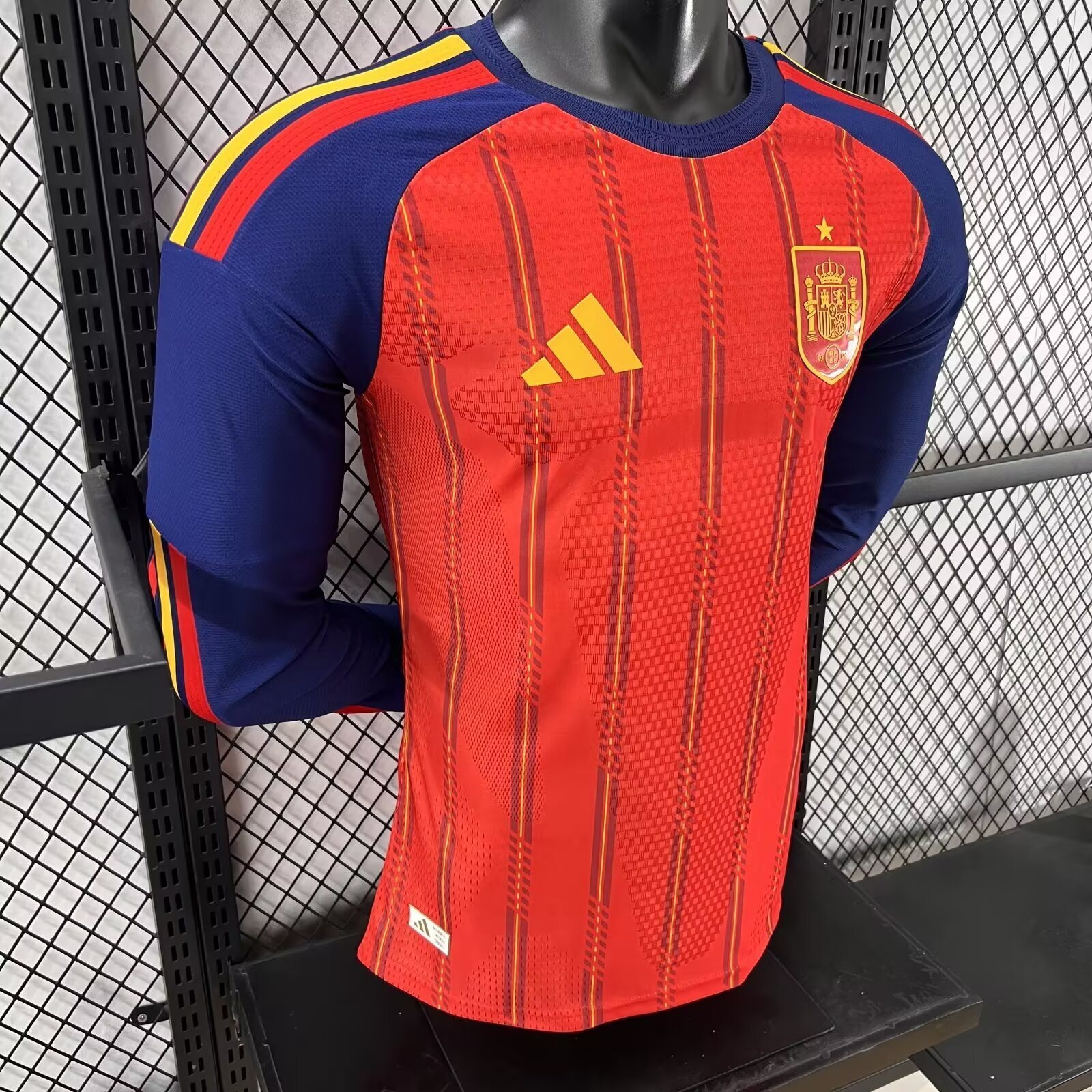 2026 Spain Home Long-Sleeve Jersey - Player Version