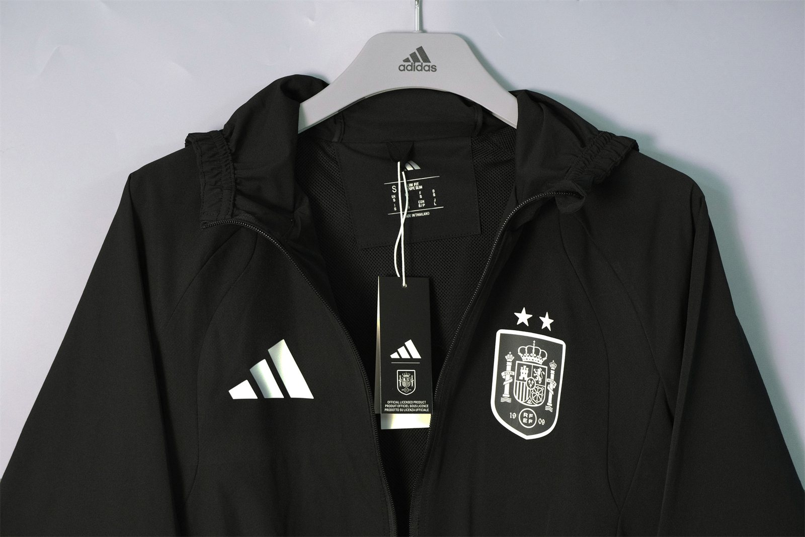 2026-27 Spain Hooded Waterproof Windbreaker