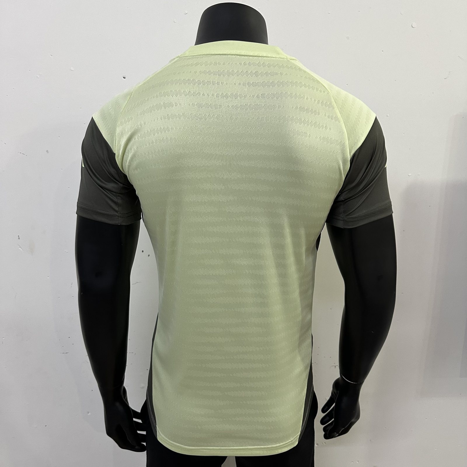 2025-26 Real Madrid Training Jersey – Player Version