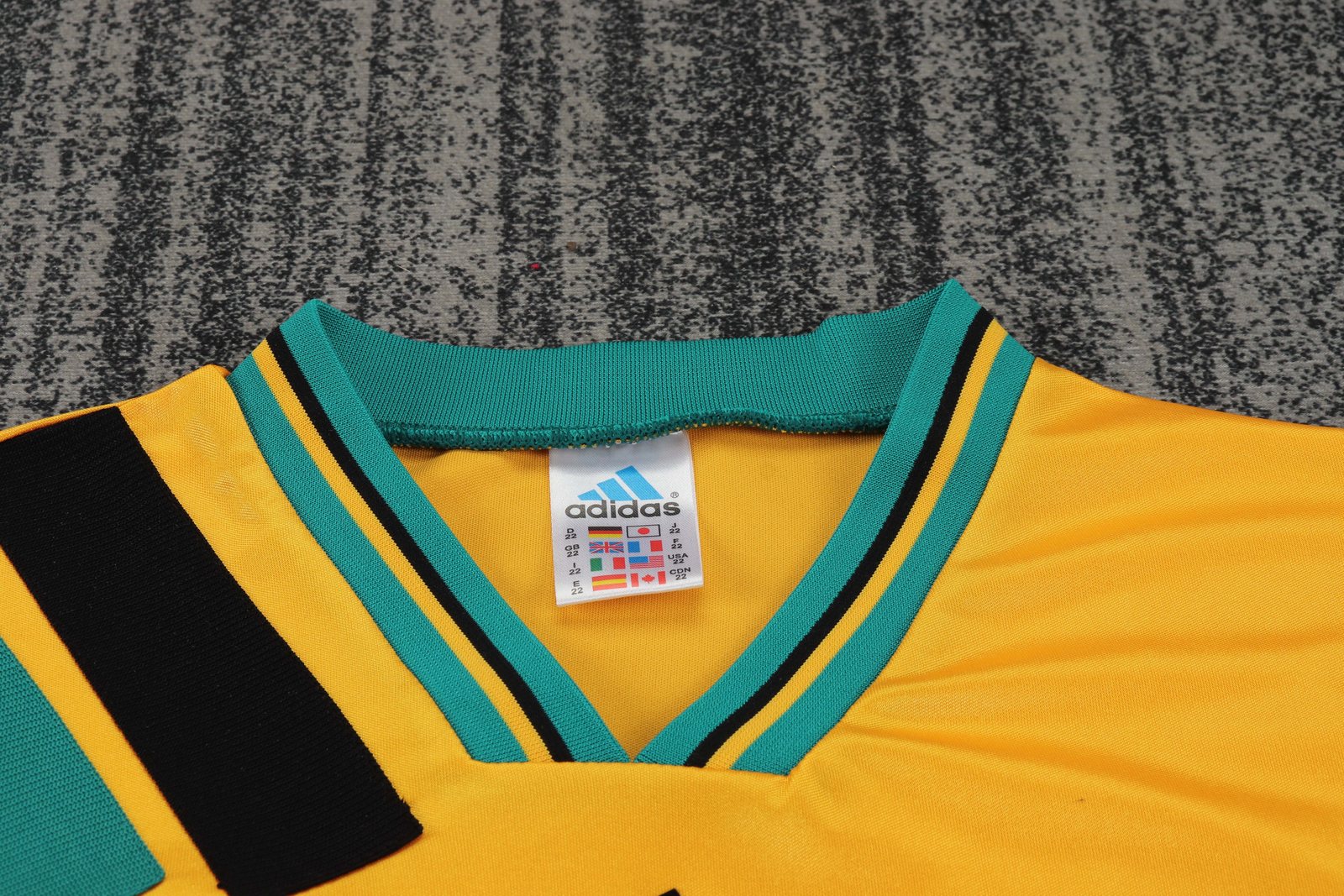 1993-95 Bayern Munich Away Shirt - Kids'