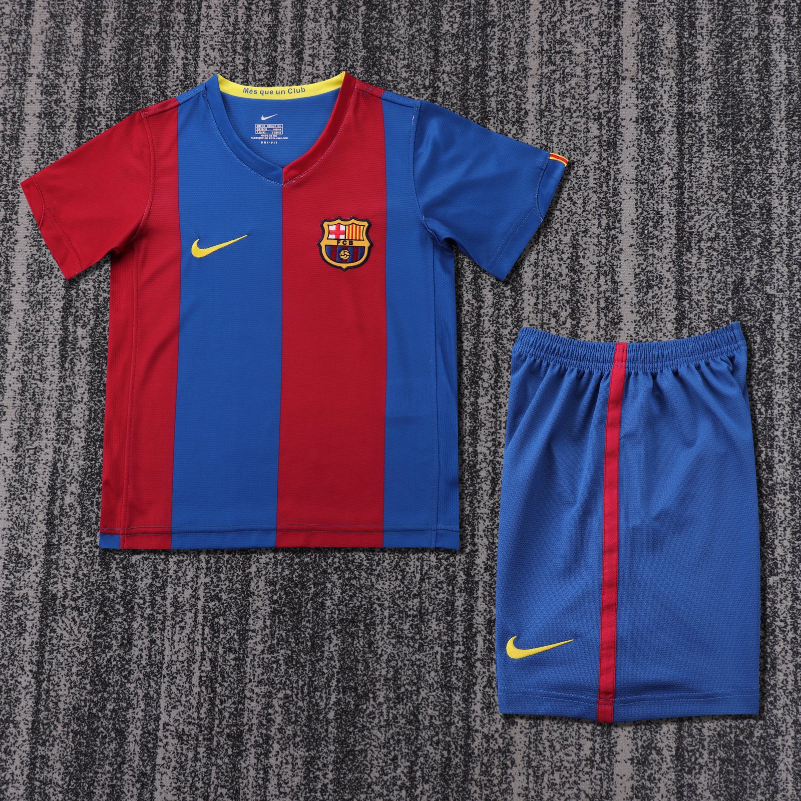 2006-07 Barcelona Home Retro Shirt - Kids