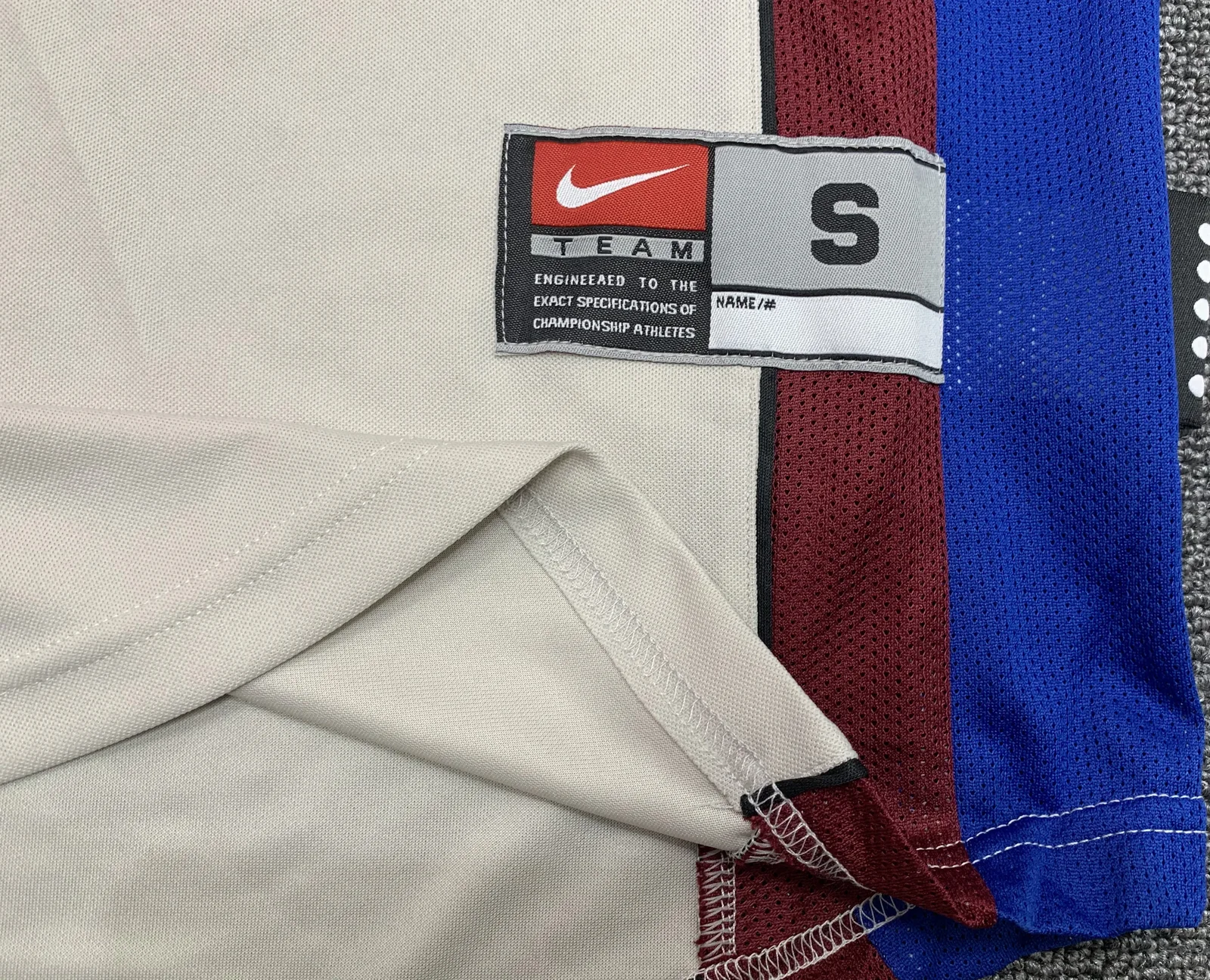 1998-99 Barcelona Away Retro Jersey