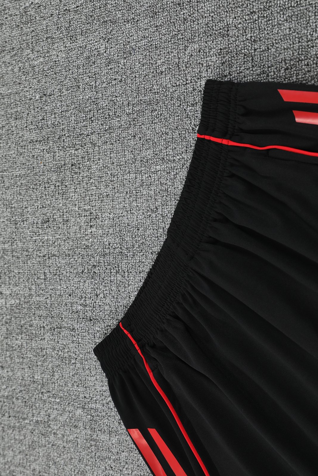 2025-26 Manchester United training vest jersey