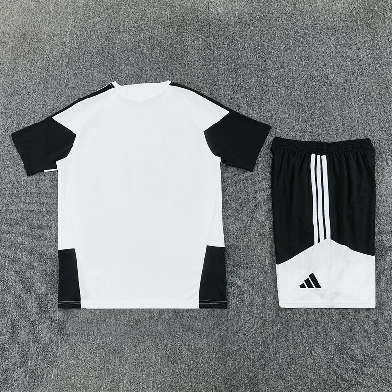 2026-27 Juventus White Short-Sleeve Training Jersey