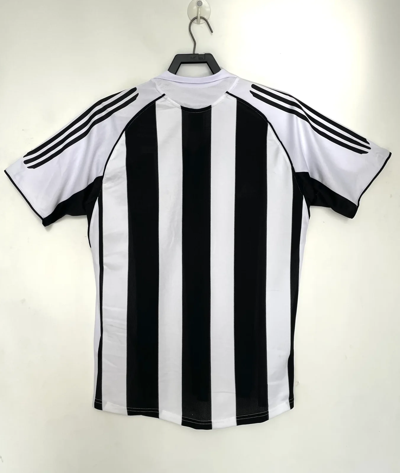 2005-06 Newcastle United Home Retro Jersey
