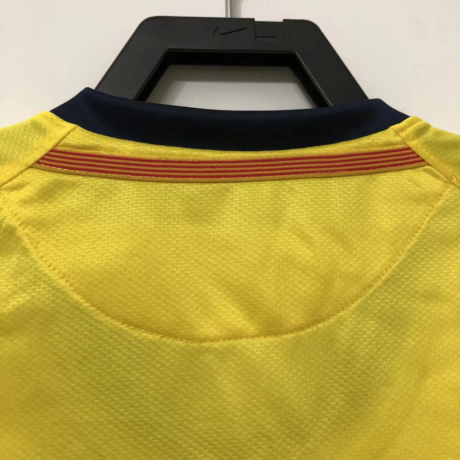 2008-09 Barcelona Away Retro Jersey