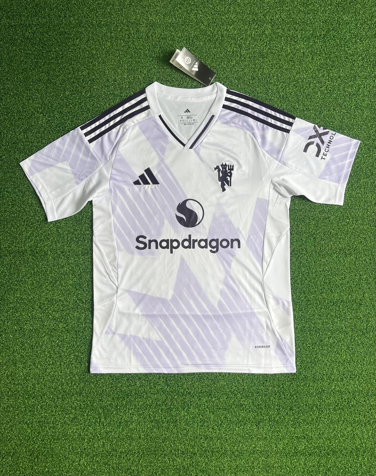 2025-26 Manchester United Away Shirt