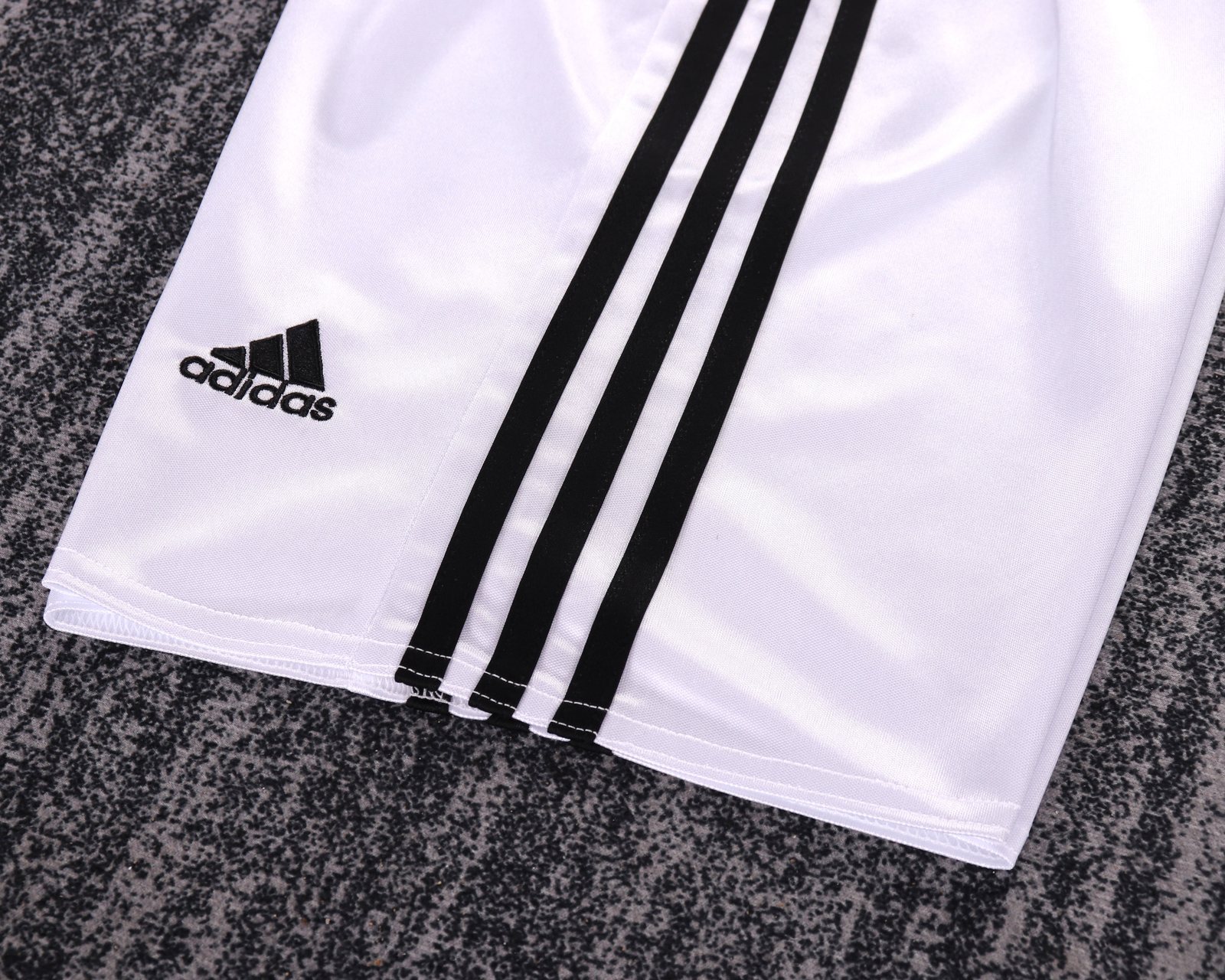 2004-05 Real Madrid Home Shirt – Kids