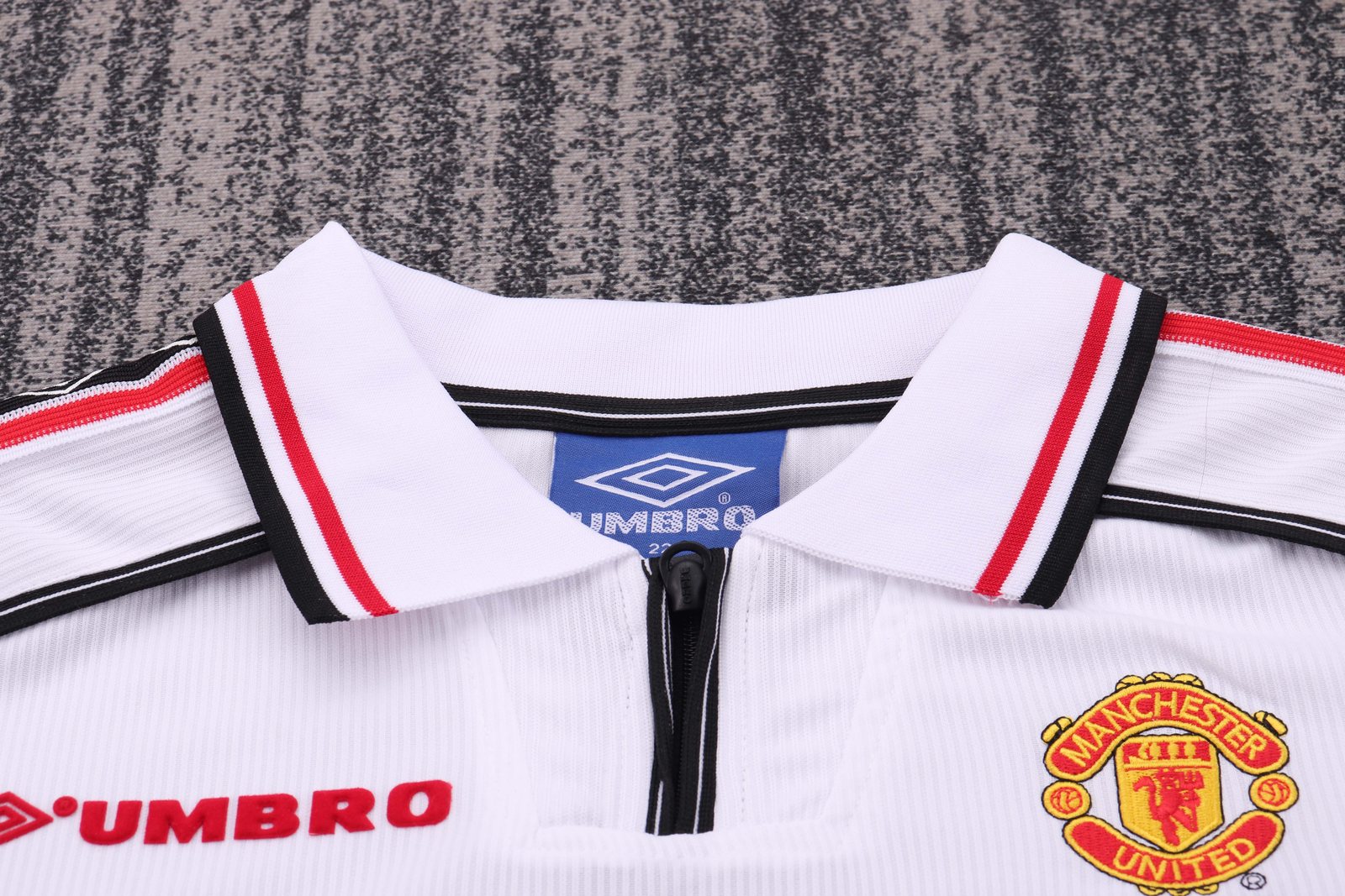 1998-99 Manchester United Commemorative Retro Jersey - Kids