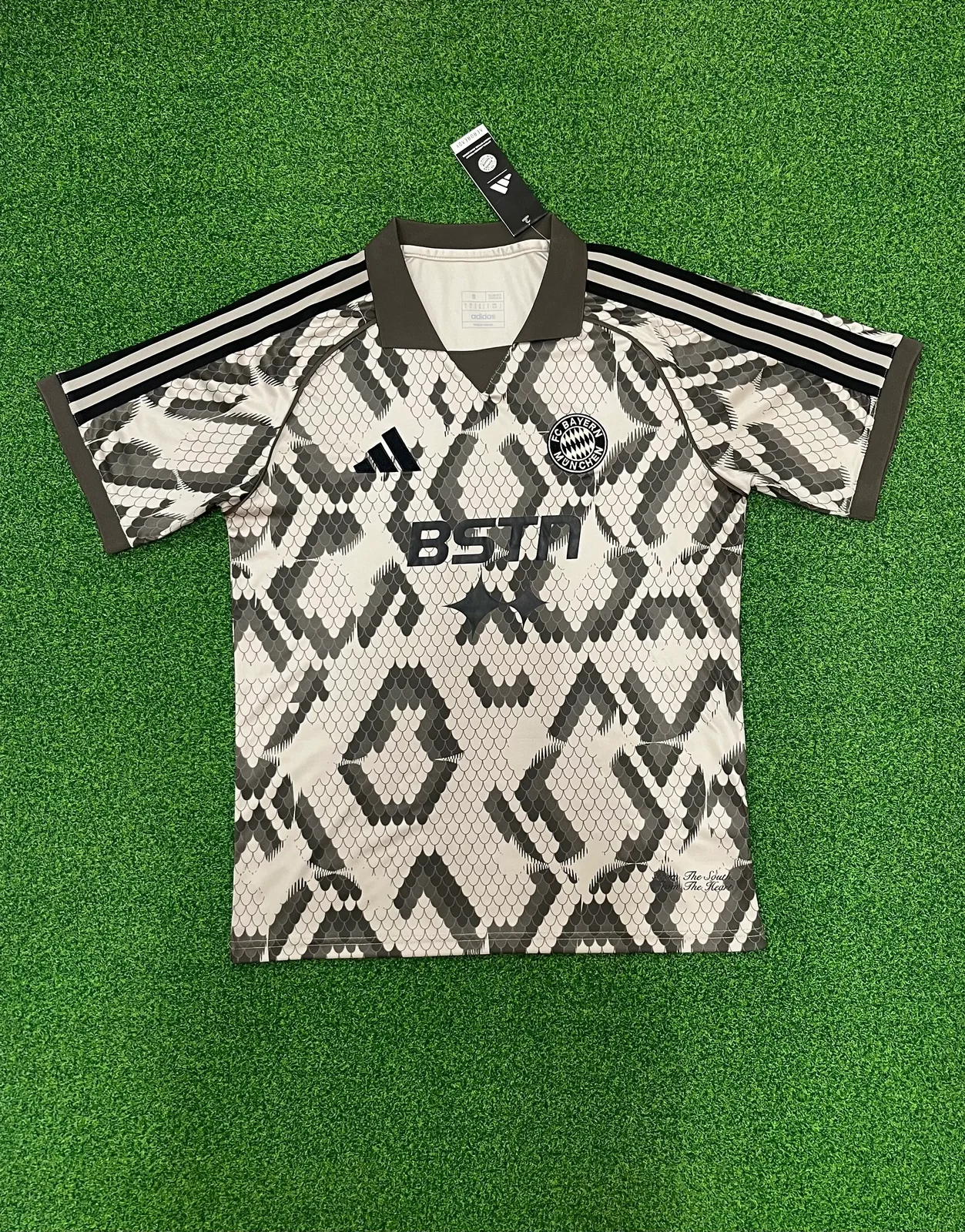 2025-26 Bayern Munich co-branded jersey