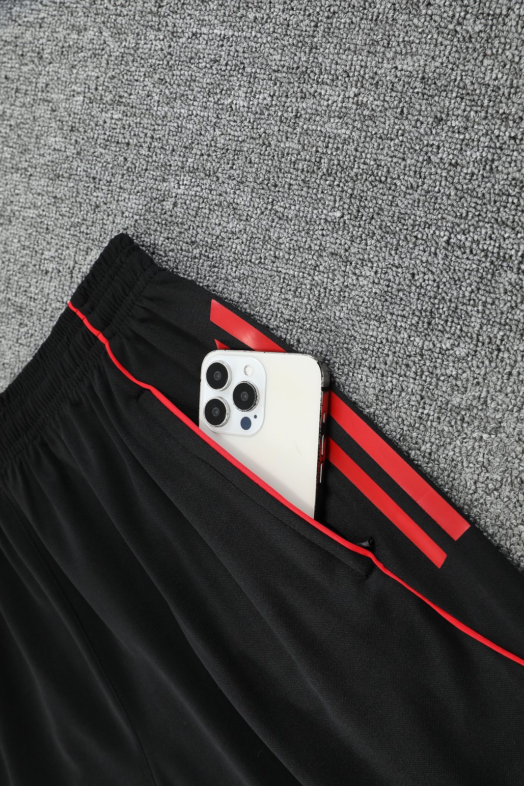 2025-26 Manchester United training vest jersey