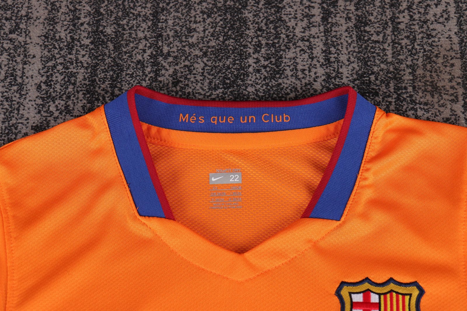 2006-07 Barcelona Away Retro Jersey - Kids