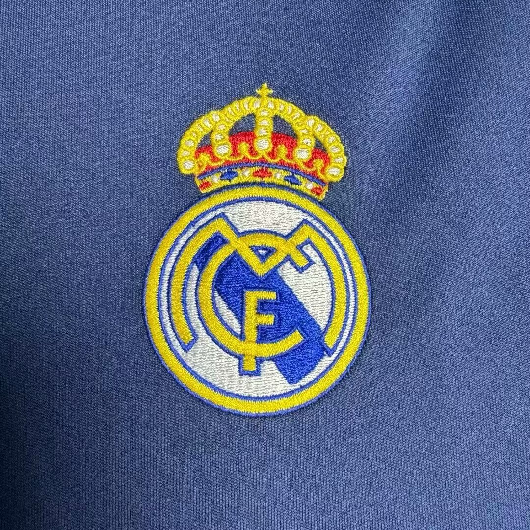 2005-06 Real Madrid Away Retro Jersey