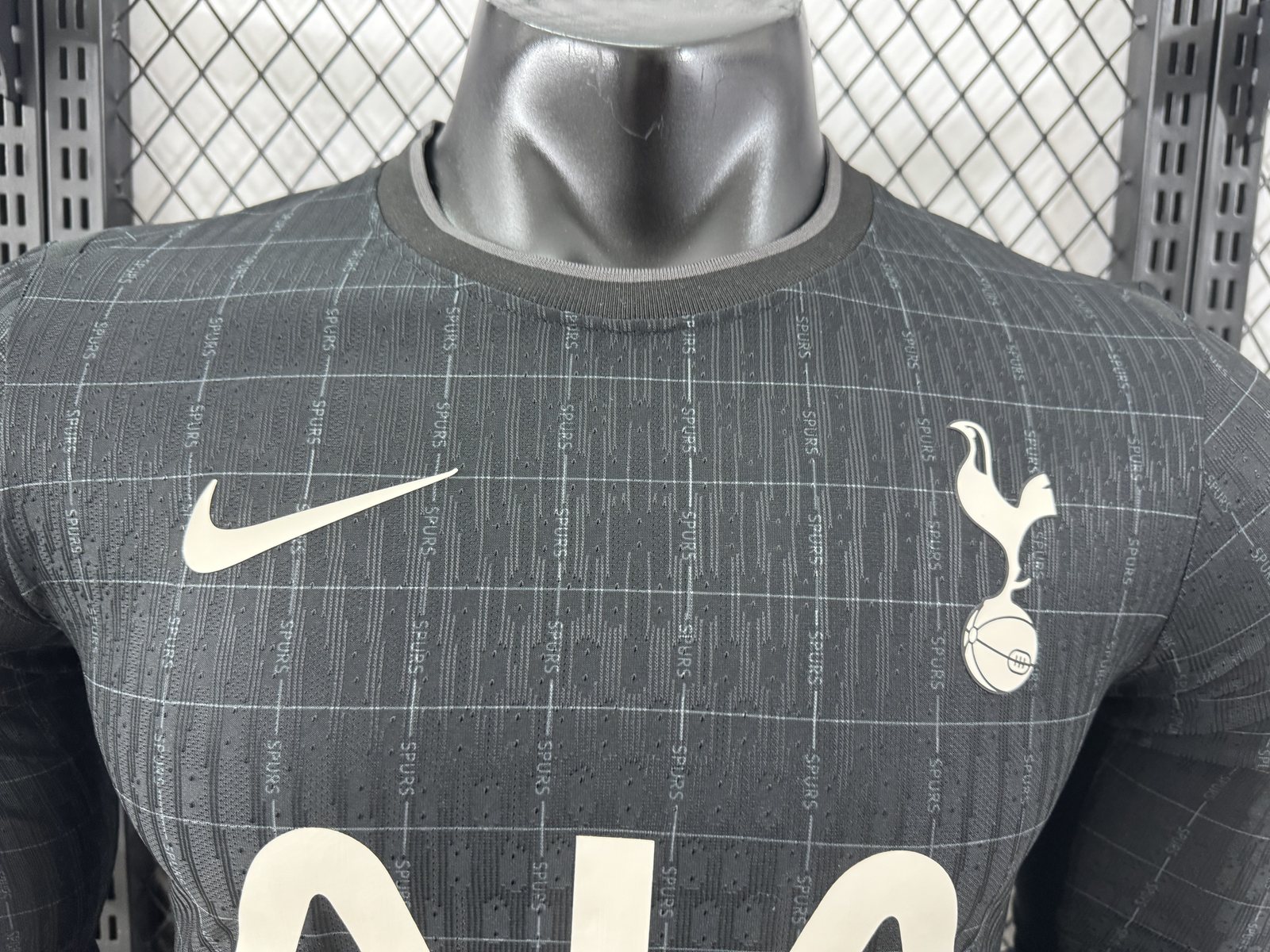 2025-26 Tottenham Hotspur Away Long-Sleeve Jersey – Player Version