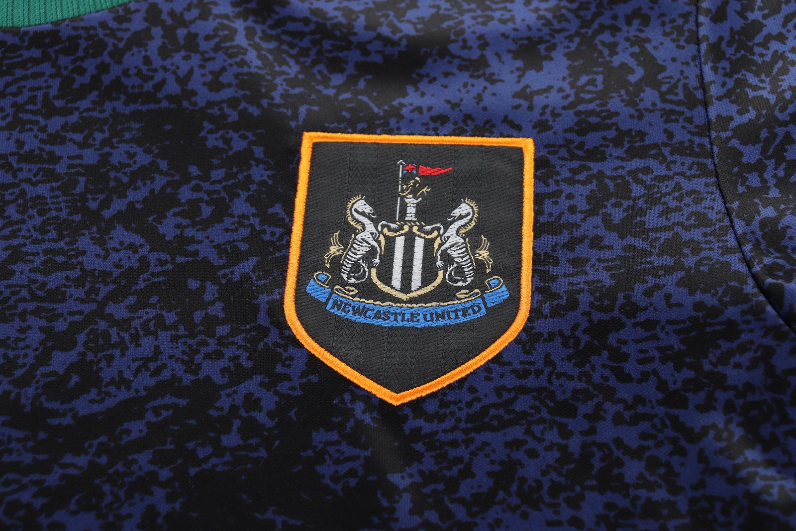 1997-98 Newcastle United Away Retro Kit - Children's