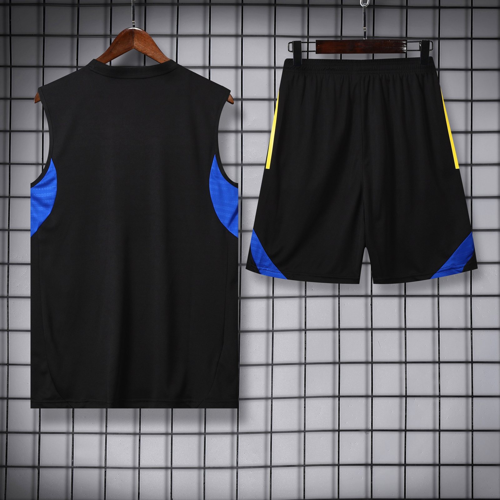 2025-26 Manchester United training vest jersey