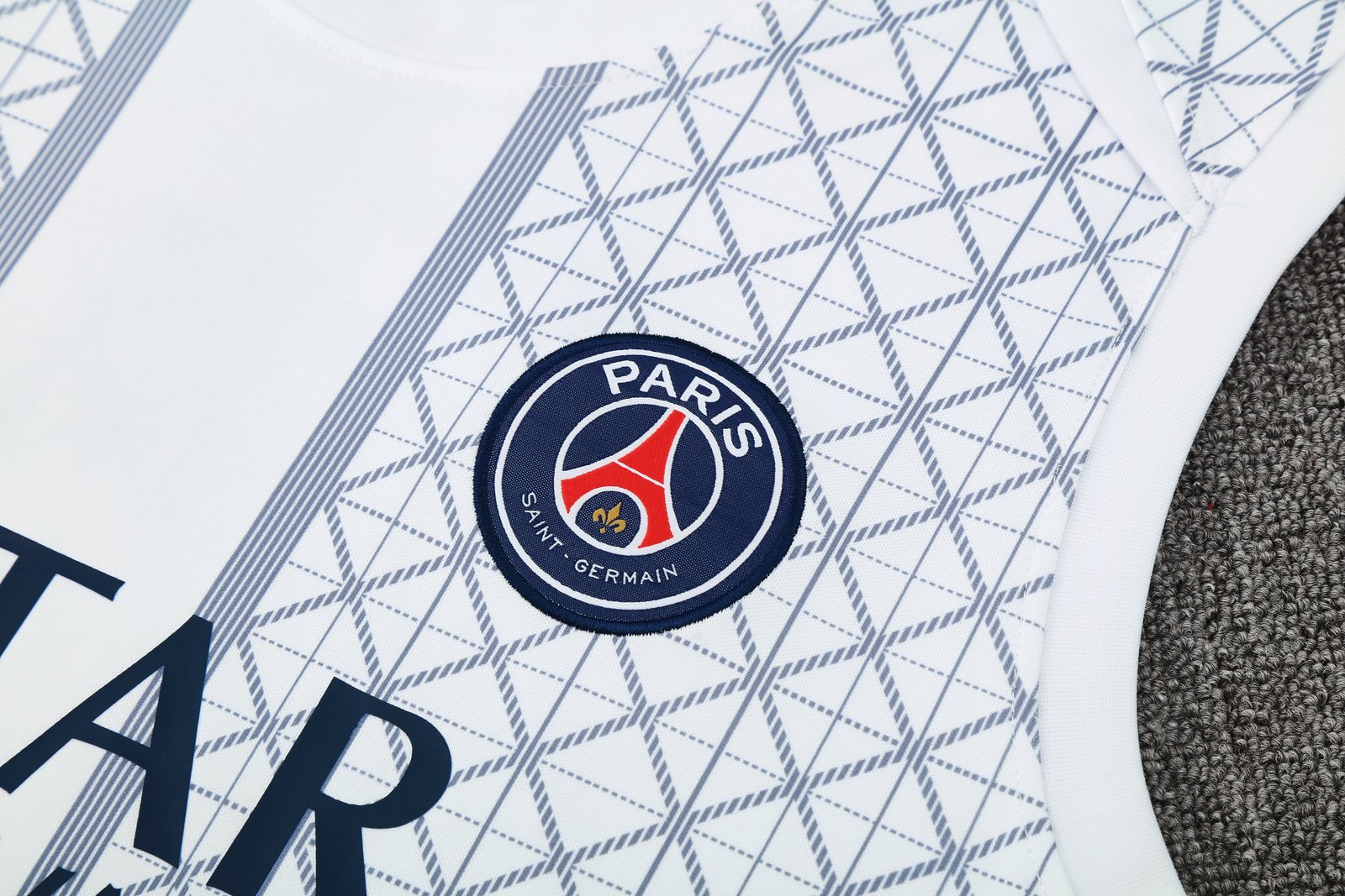 2025-26 Paris Saint-Germain training vest jersey