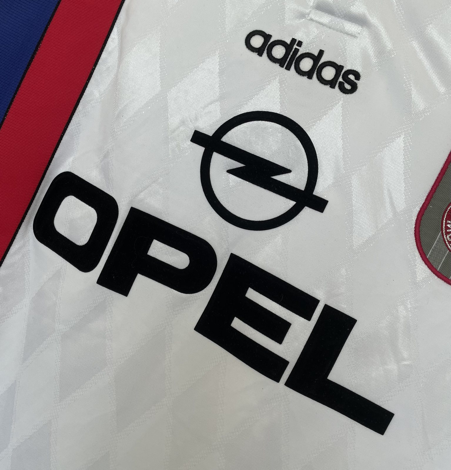 1997-98 Bayern Munich Away Retro Jersey