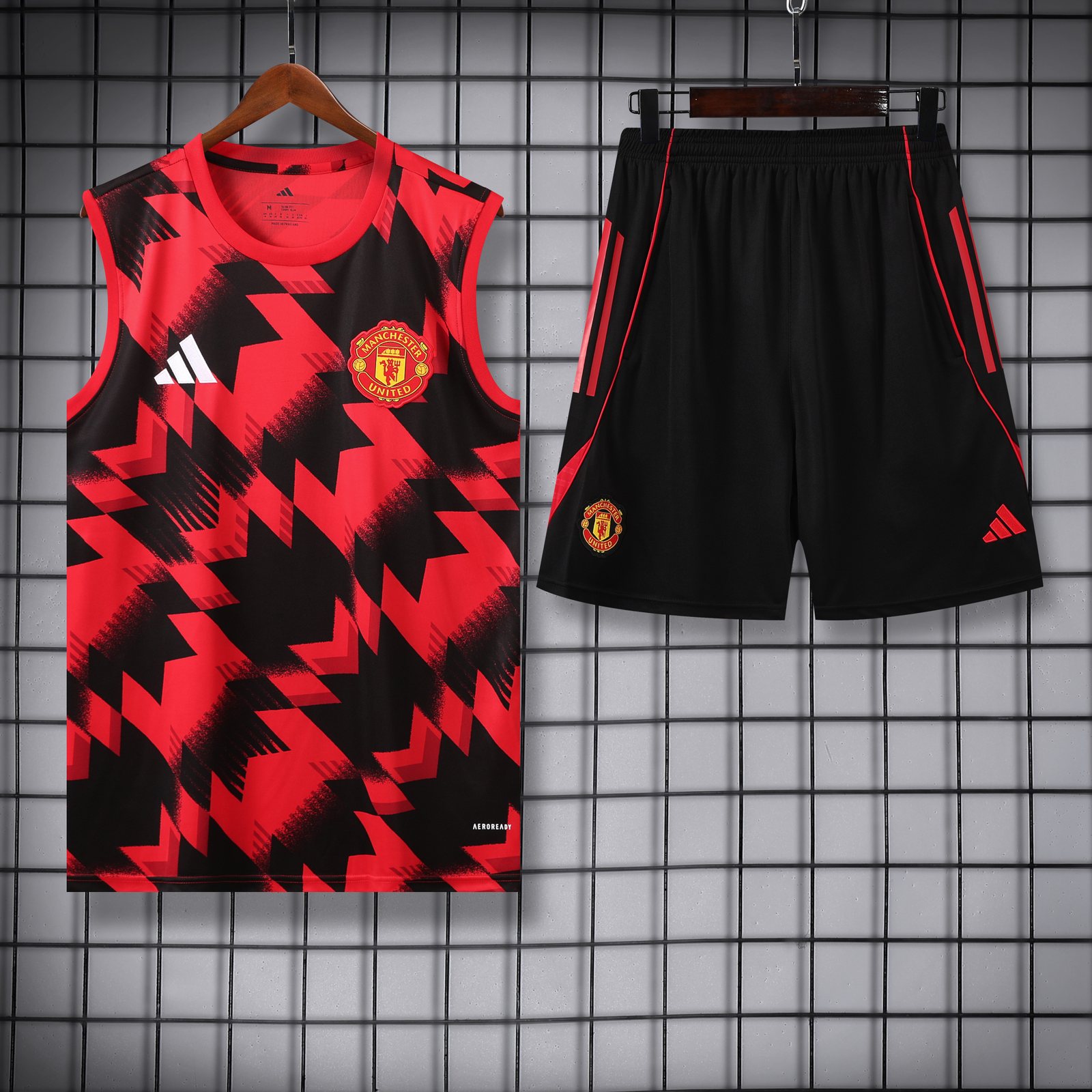2025-26 Manchester United training vest jersey