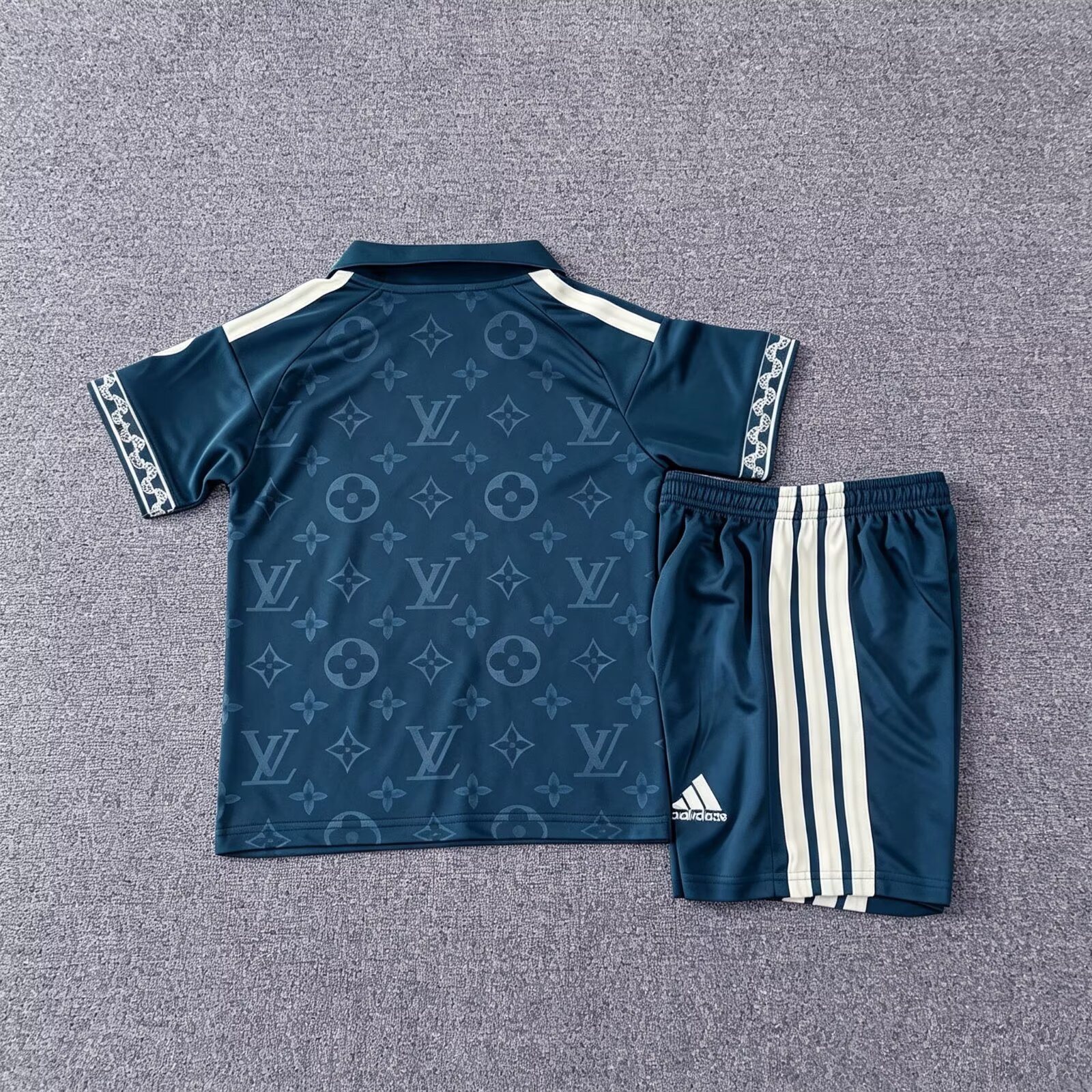 2026-27 Real Madrid LV Training Jersey - Children's