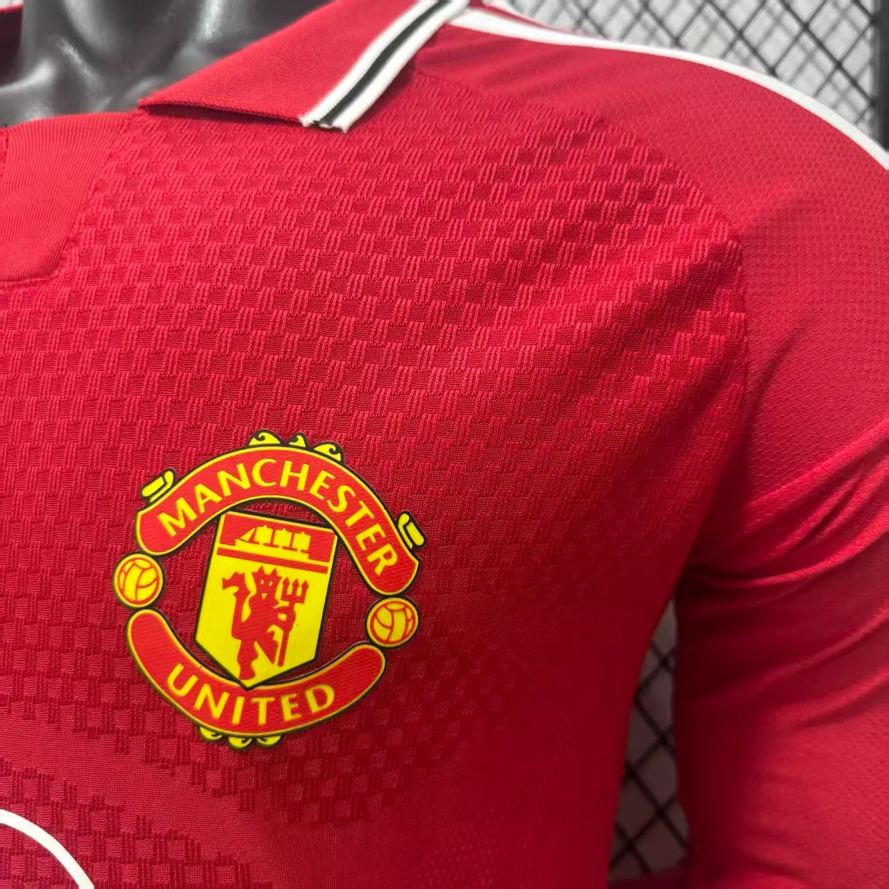 2026-27 Manchester United Home Long-Sleeve Jersey - Player Version