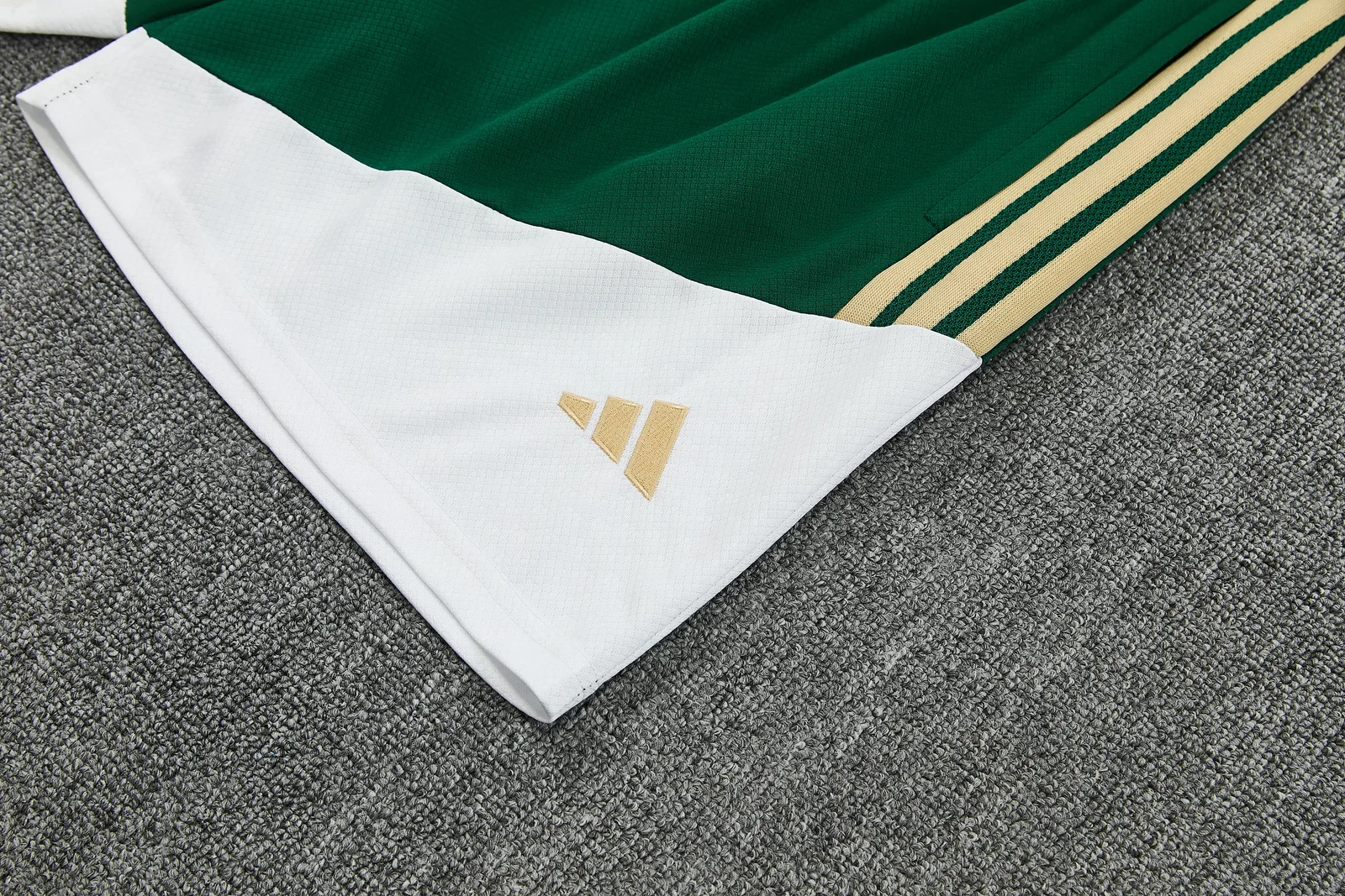 2026-27 Italy training vest jersey