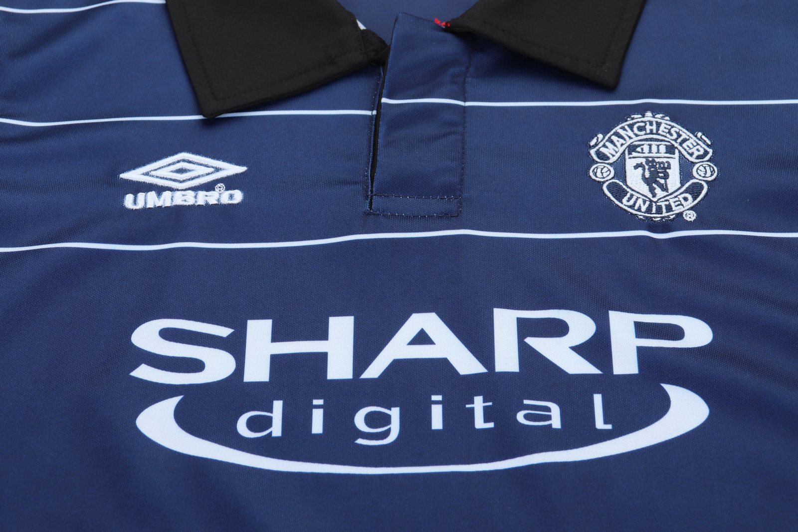 1999-00 Manchester United Away Retro Jersey - Kids