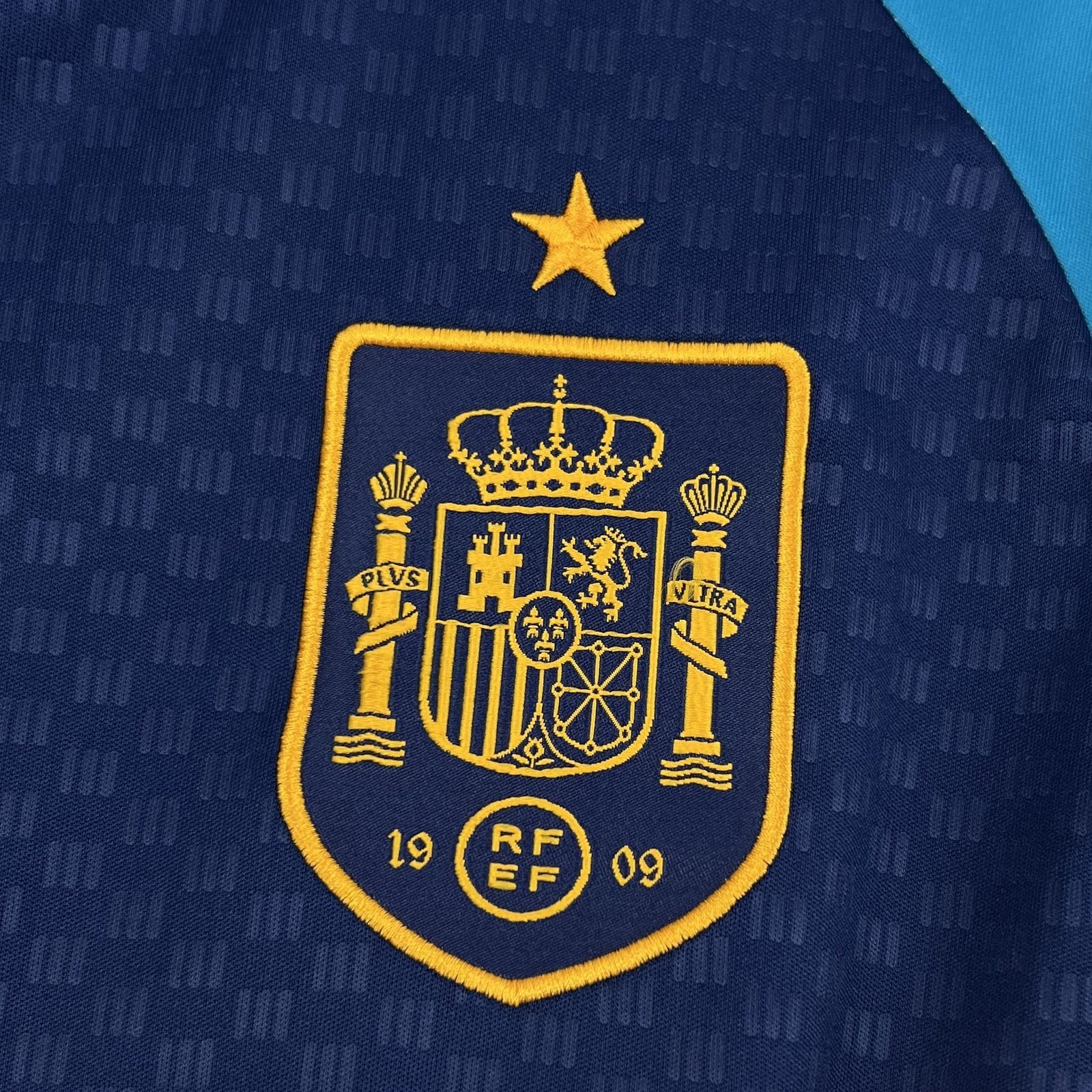 2026-27 Spain Training Jersey – Fan Version